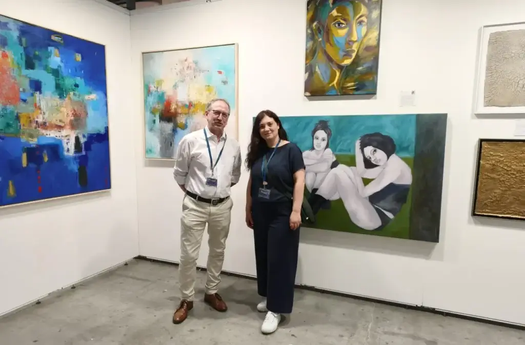 Bild von Peter Neuner und Nino Shengelia beim Messeauftritt bei ART International Zürich