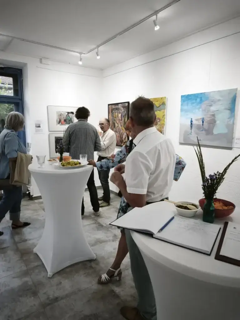 Vernissage der Gessner Ausstellung Lichtstrukturen-in der Galerie