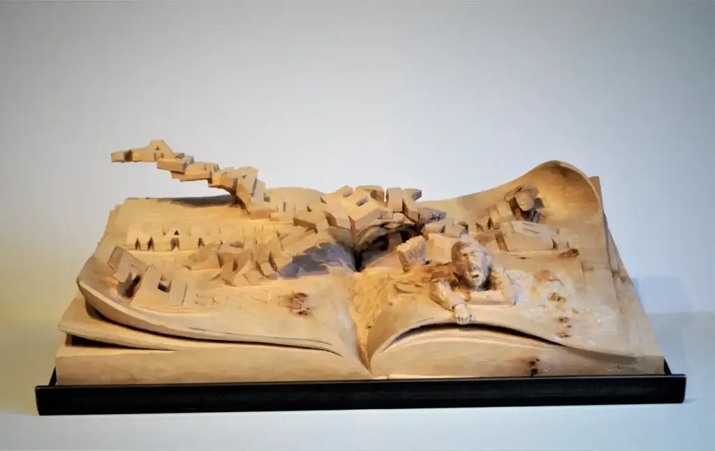 Eine Skulptur von Tobias Sold